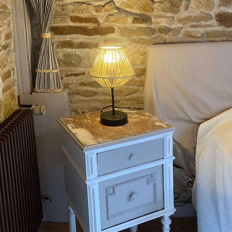 Détail de la chambre d’hôtes La Naturelle à Azé, proche de Cluny.