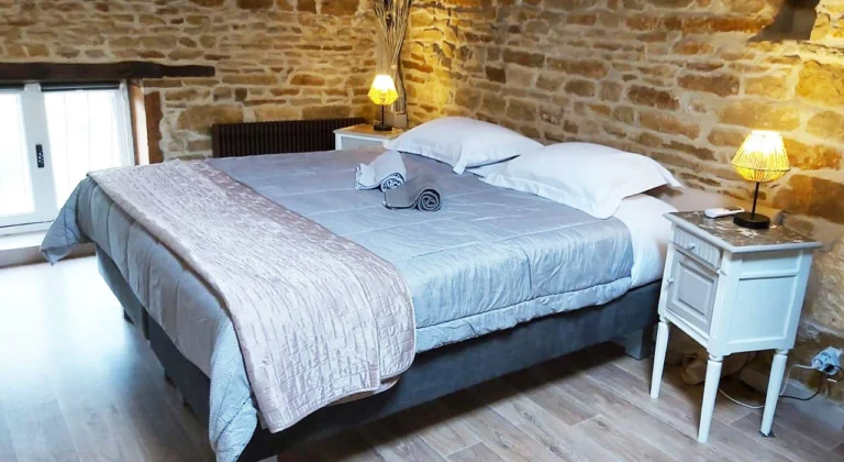 Chambre d’hôtes La Naturelle à Azé en Bourgogne du Sud.