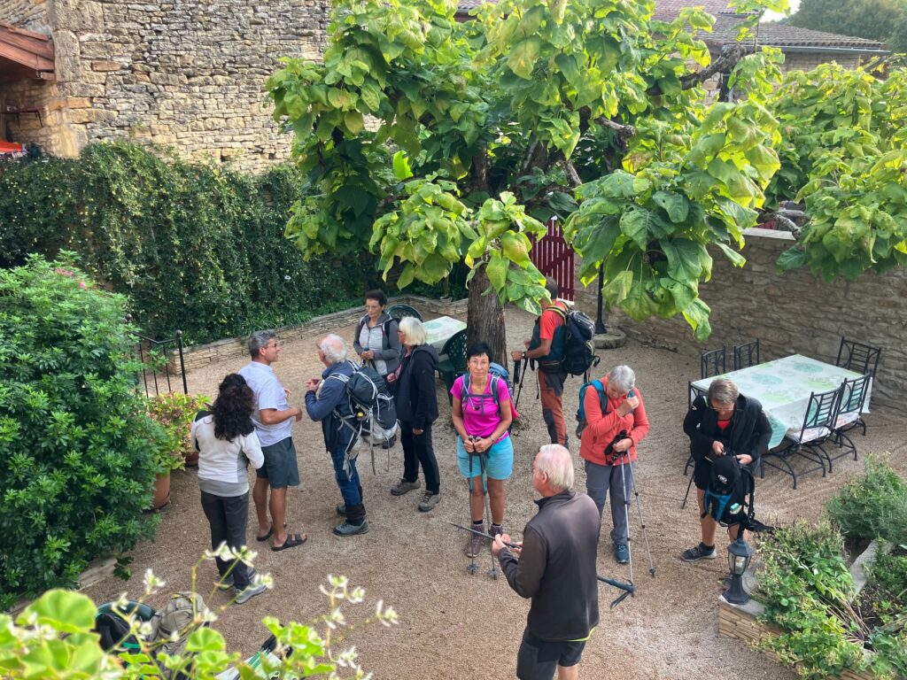 Groupe de randonneurs en séjour à La Passiflore